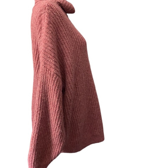 Old Navy pink dusk sweater with cowlneck, size large, polyester/nylon/wool - Picture 8 of 13